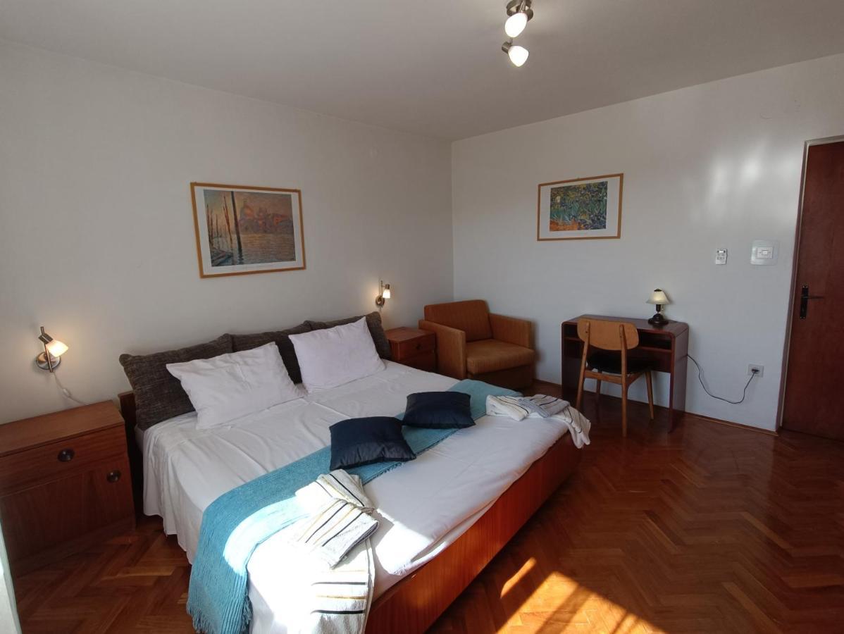 Rooms Rita Cres Εξωτερικό φωτογραφία
