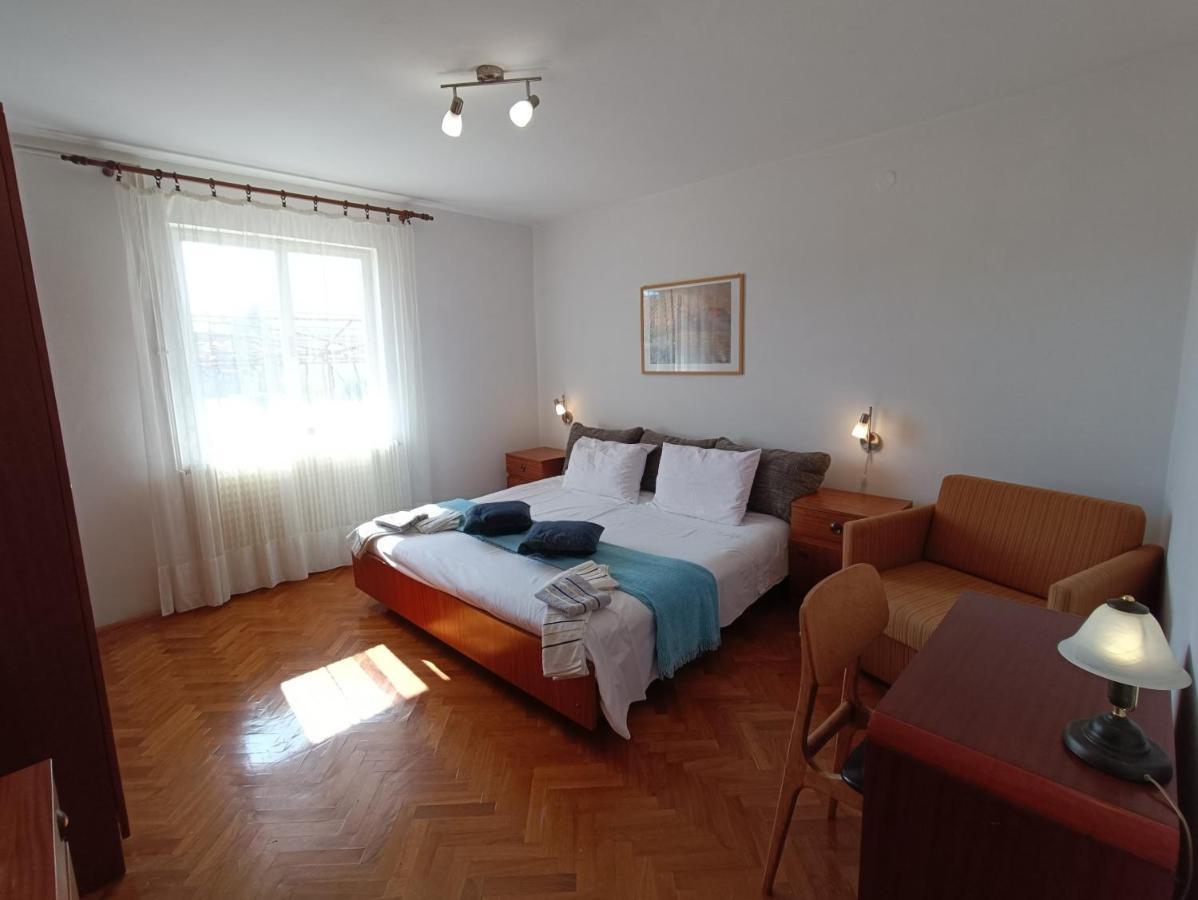 Rooms Rita Cres Εξωτερικό φωτογραφία