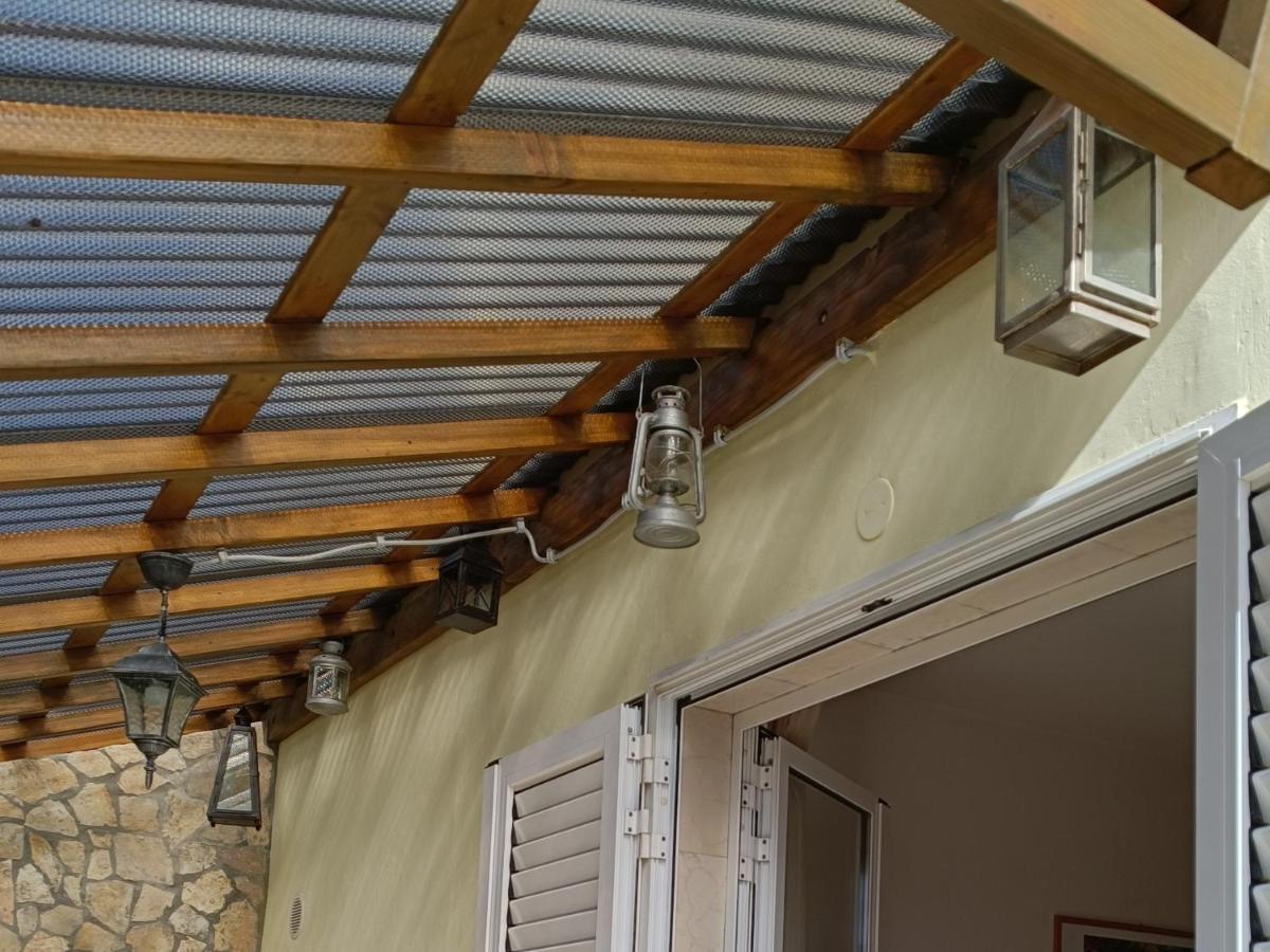 Rooms Rita Cres Εξωτερικό φωτογραφία