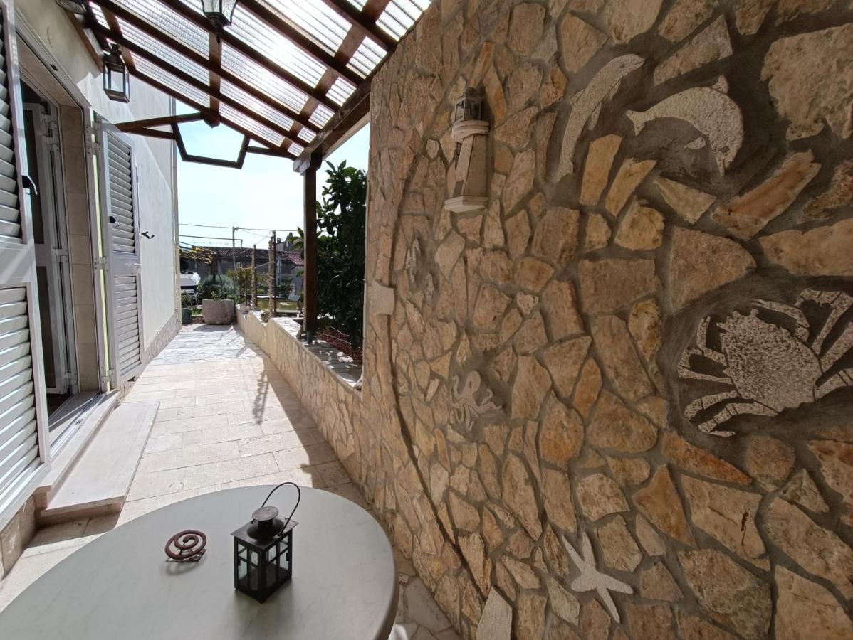 Rooms Rita Cres Εξωτερικό φωτογραφία